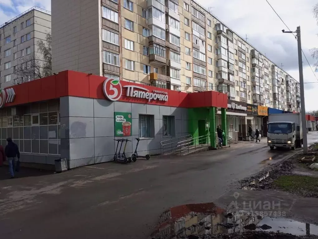 Торговая площадь в Удмуртия, Ижевск Автозаводская ул., 2 (620 м) - Фото 0