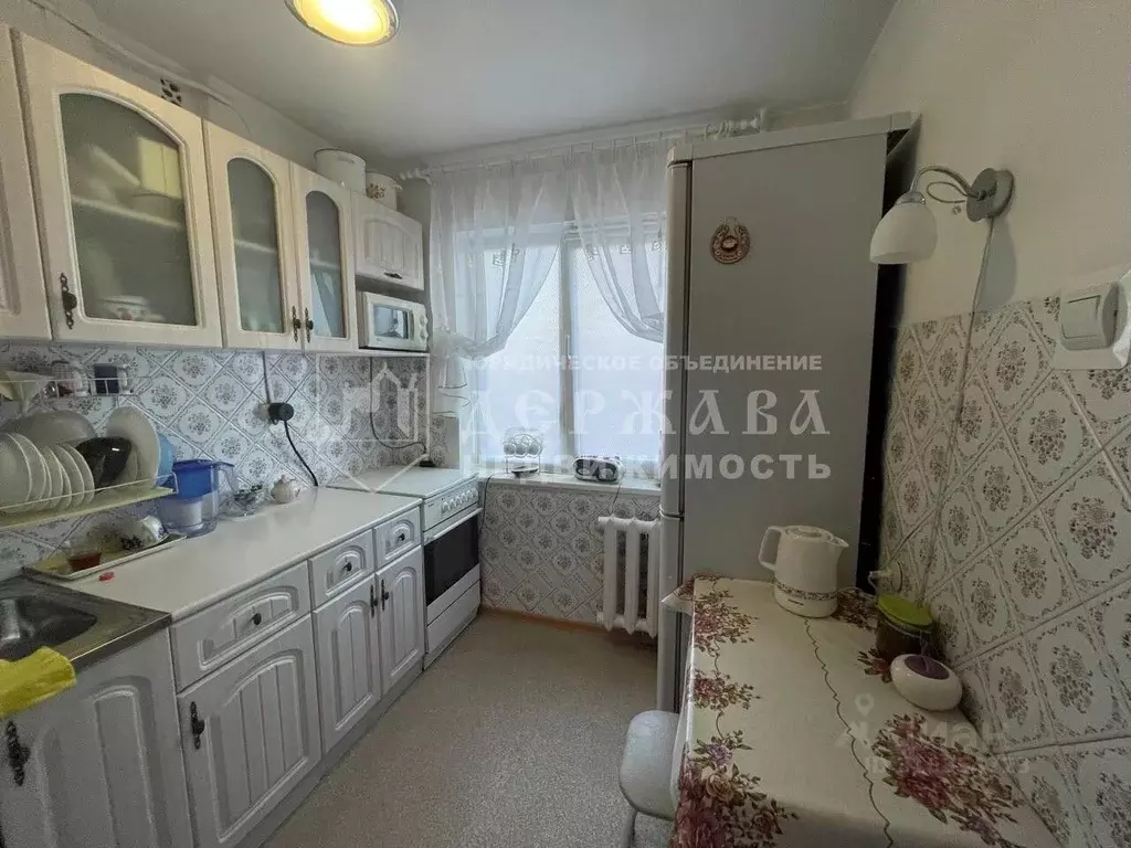 4-к кв. Кемеровская область, Кемерово Пионерский бул., 12А (61.2 м) - Фото 0
