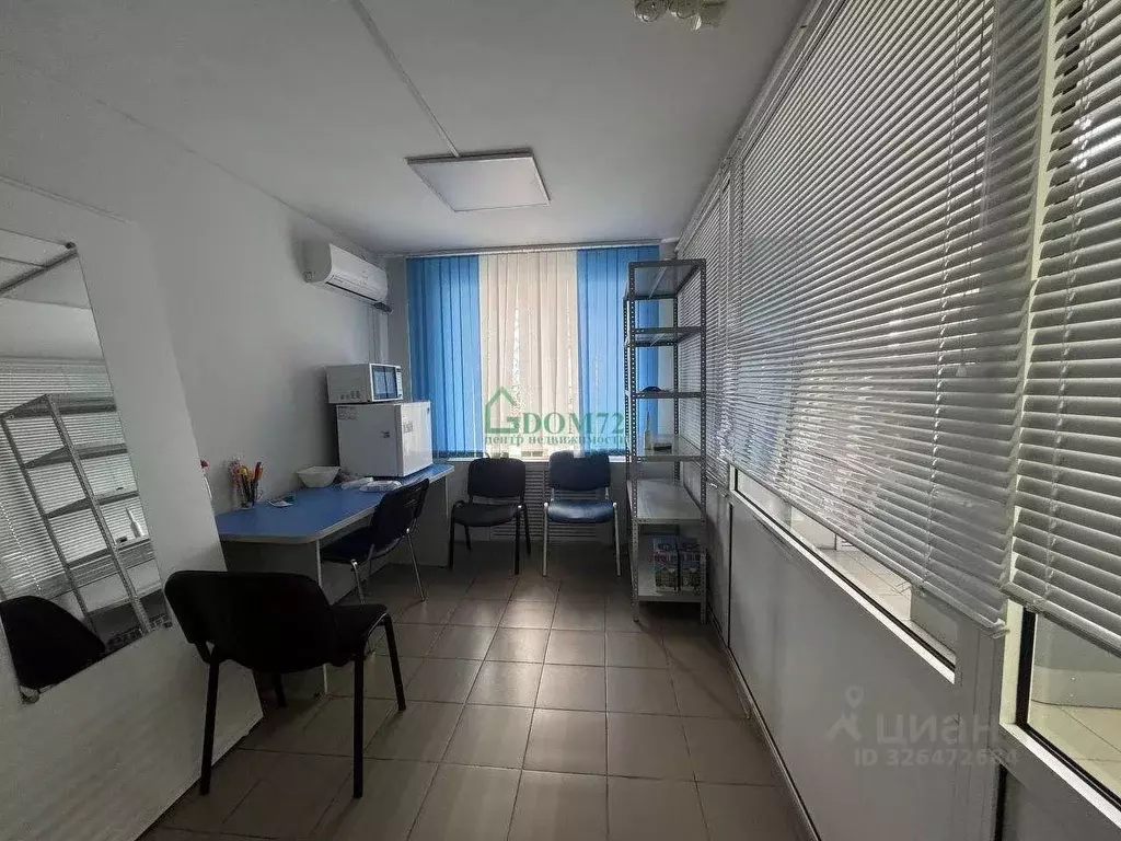 Помещение свободного назначения в Тюменская область, Тобольск 7-й мкр, ... - Фото 1