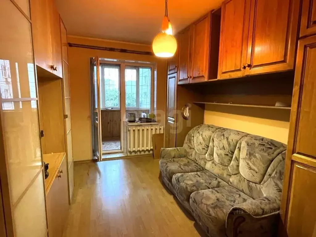 3-к кв. Омская область, Омск ул. Дмитриева, 5/4 (63.2 м) - Фото 1