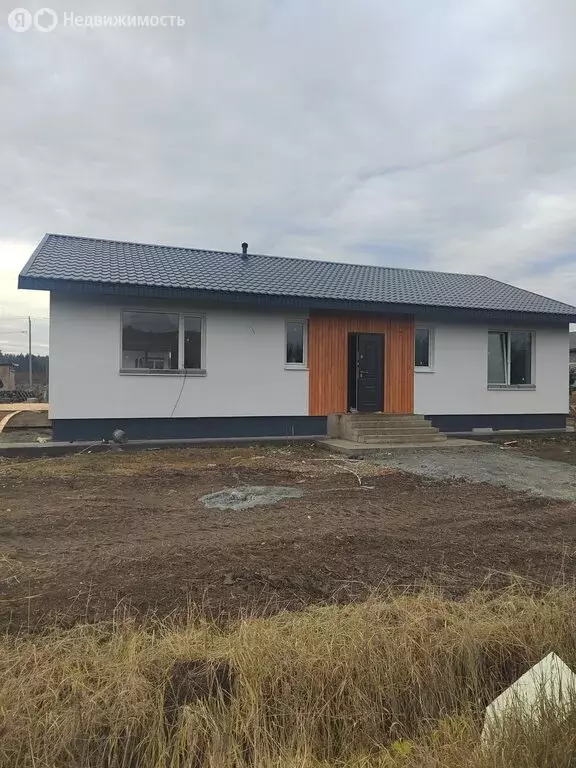 Дом в Свердловская область, Сысертский муниципальный округ, деревня ... - Фото 1