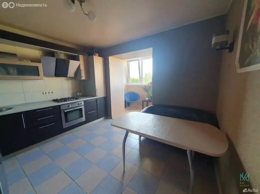 3-комнатная квартира: Смоленск, улица Фрунзе, 38А (120 м) - Фото 2