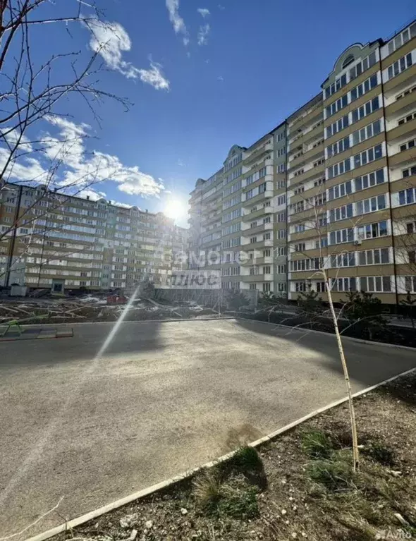 2-к кв. Дагестан, Каспийск ул. Магомедали Магомеджановa, 18к5 (75.0 м) - Фото 0
