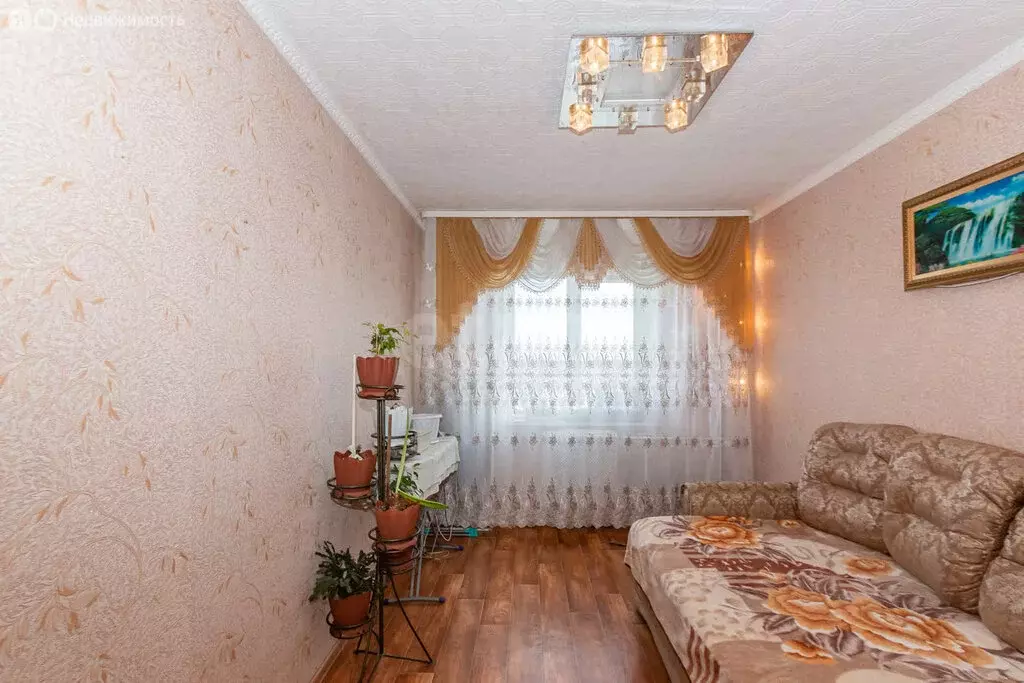 4-комнатная квартира: посёлок Ростовка, 18 (92 м) - Фото 1