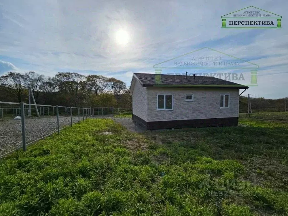 Дом в Приморский край, Артемовский городской округ, с. Суражевка ул. ... - Фото 1
