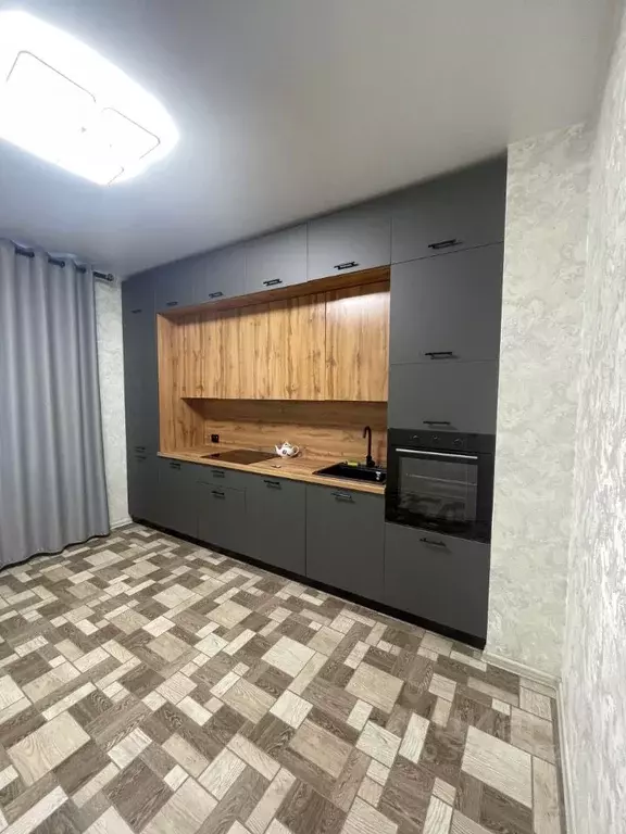 3-к кв. Красноярский край, Красноярск Северное ш., 48А (82.0 м) - Фото 1