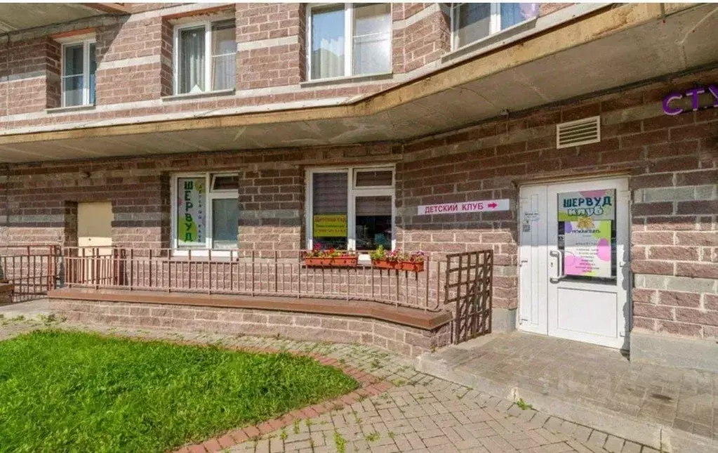 Помещение свободного назначения в Санкт-Петербург просп. Королева, ... - Фото 1