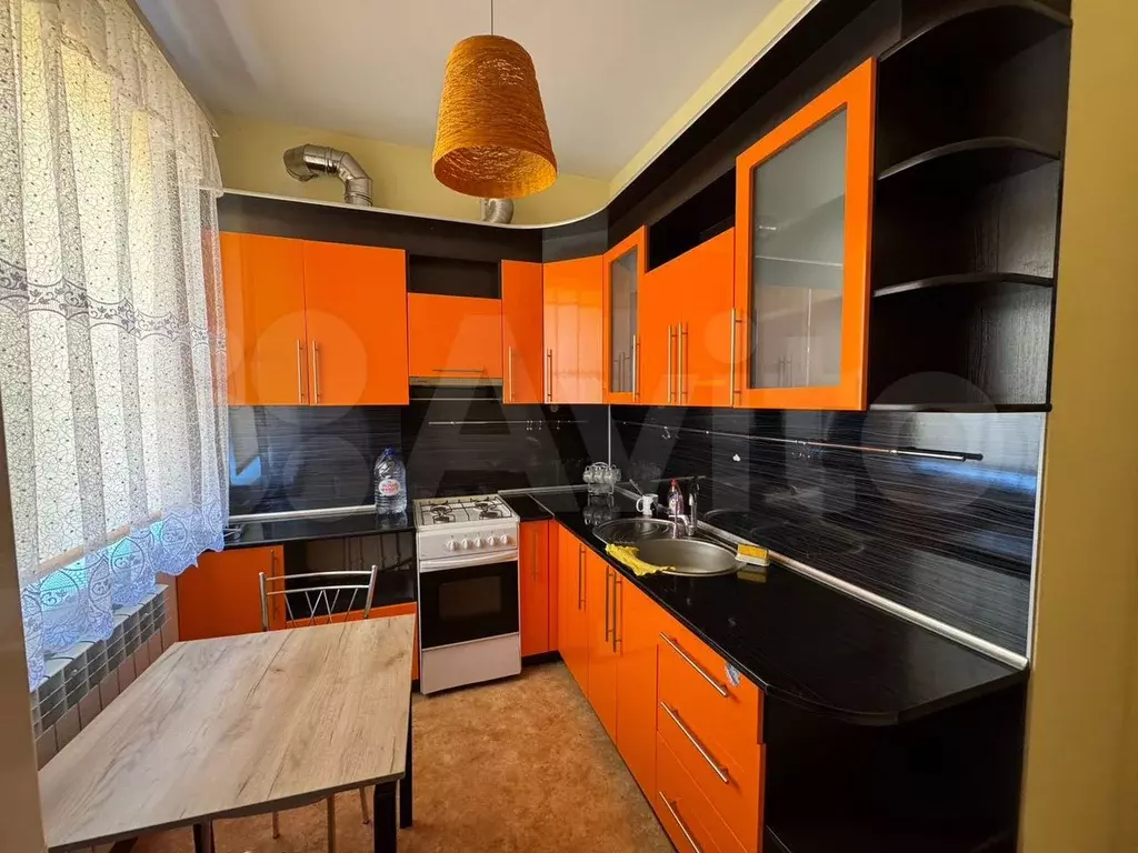 3-к. квартира, 30 м, 3/3 эт. - Фото 0