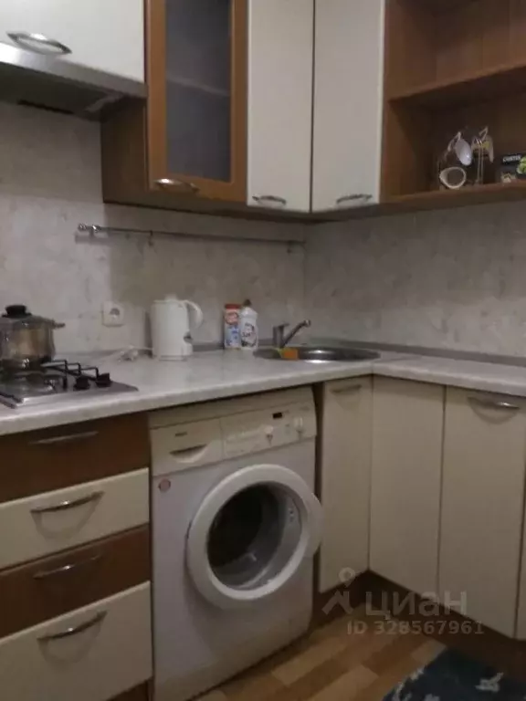 1-к кв. Омская область, Омск Средняя ул., 5/1 (30.0 м) - Фото 1