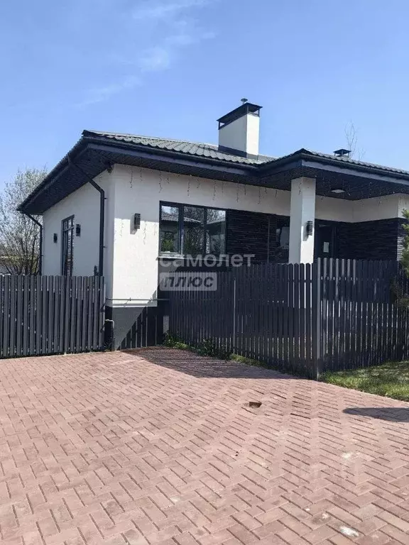 Дом в Московская область, Балашиха городской округ, д. Фенино пер. ... - Фото 0