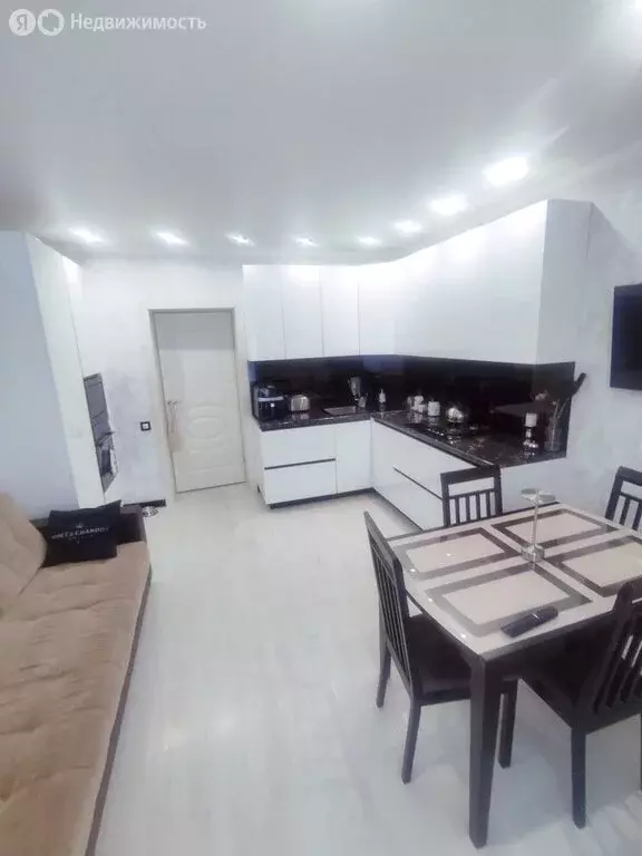 2-комнатная квартира: Энгельс, Санаторная улица, 3Ж (57.6 м) - Фото 1