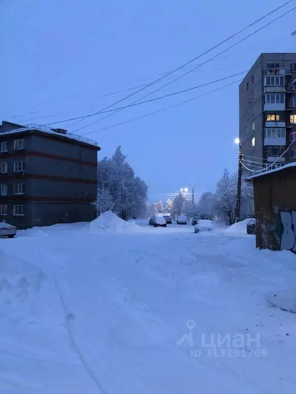 2-к кв. Мурманская область, Мончегорск просп. Ленина, 19 (41.2 м) - Фото 0