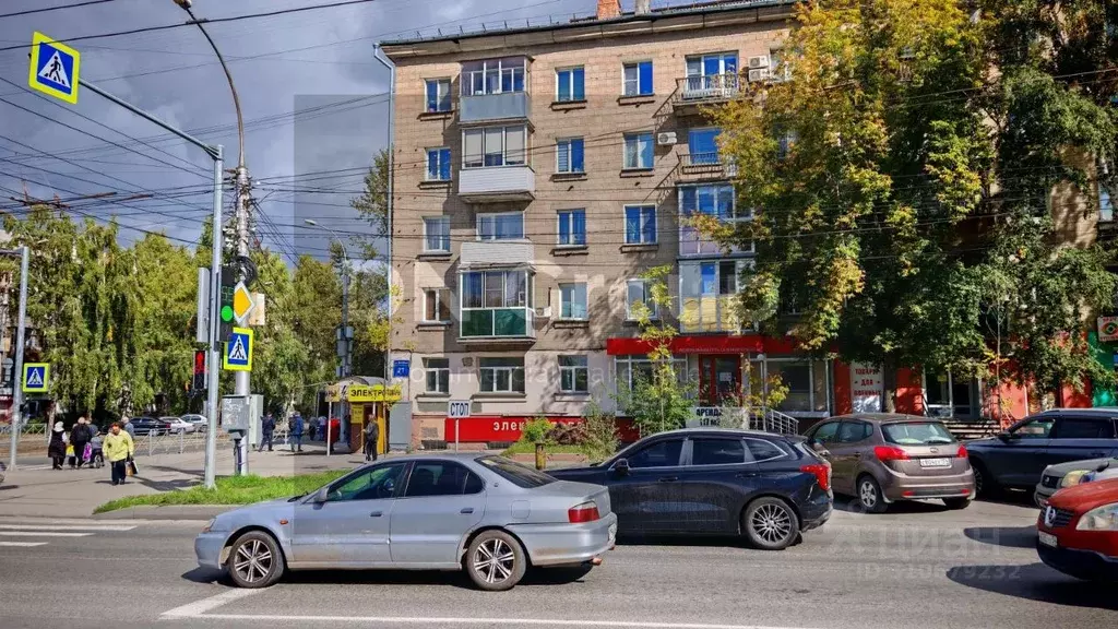 Торговая площадь в Новосибирская область, Новосибирск ул. Ватутина, 21 ... - Фото 2