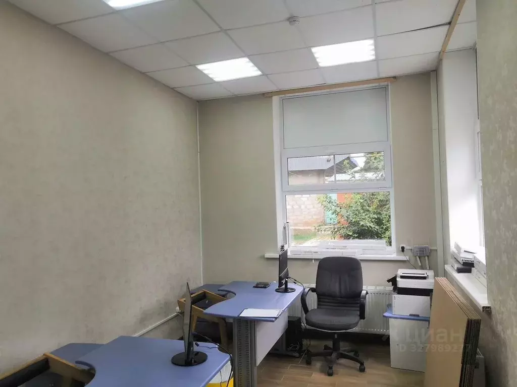 Офис в Краснодарский край, Динская ст-ца ул. Железнодорожная, 265 (13 ... - Фото 1