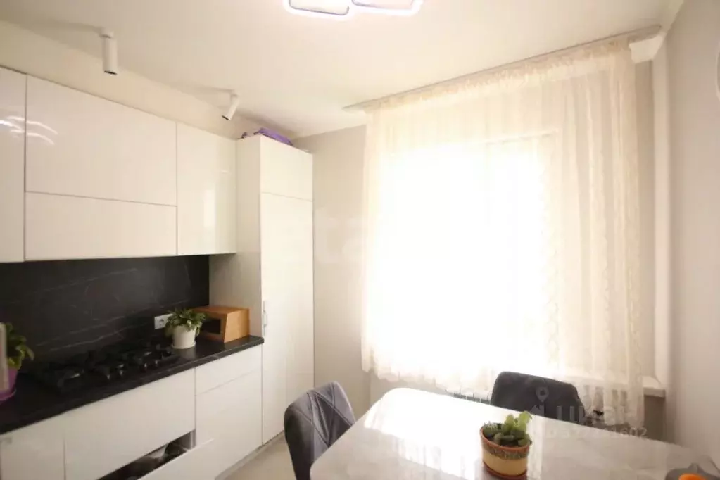 3-к кв. Ямало-Ненецкий АО, Новый Уренгой Дружба мкр, 2/3 (63.0 м) - Фото 1