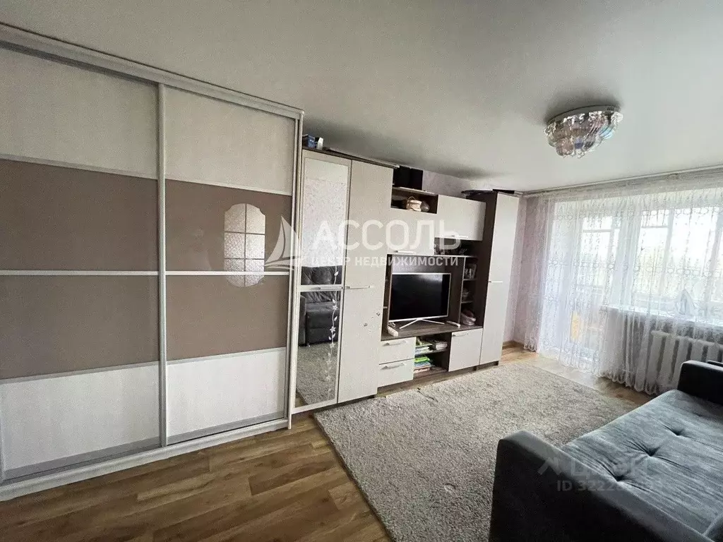 3-к кв. Омская область, Омск ул. Петра Осминина, 18 (50.6 м) - Фото 0