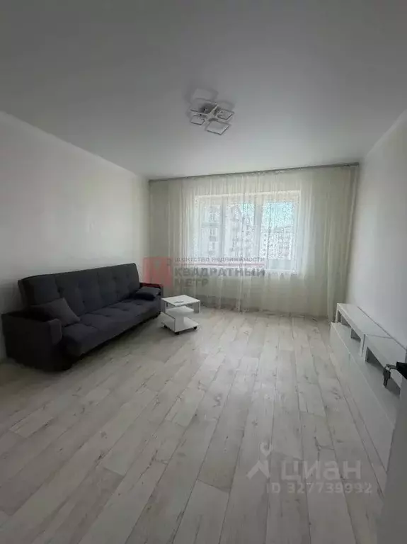 1-к кв. Белгородская область, Старый Оскол Космос мкр, 15 (41.0 м) - Фото 1