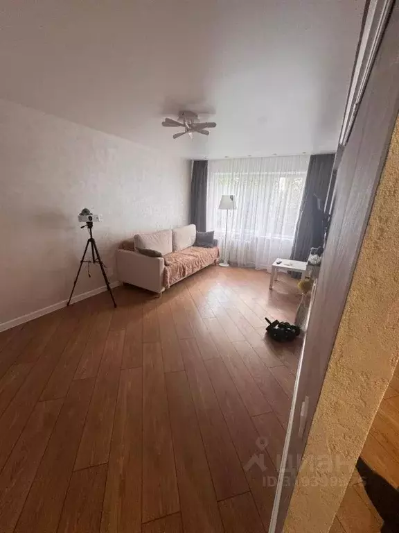 1-к кв. Удмуртия, Ижевск Майская ул., 12 (30.0 м) - Фото 1