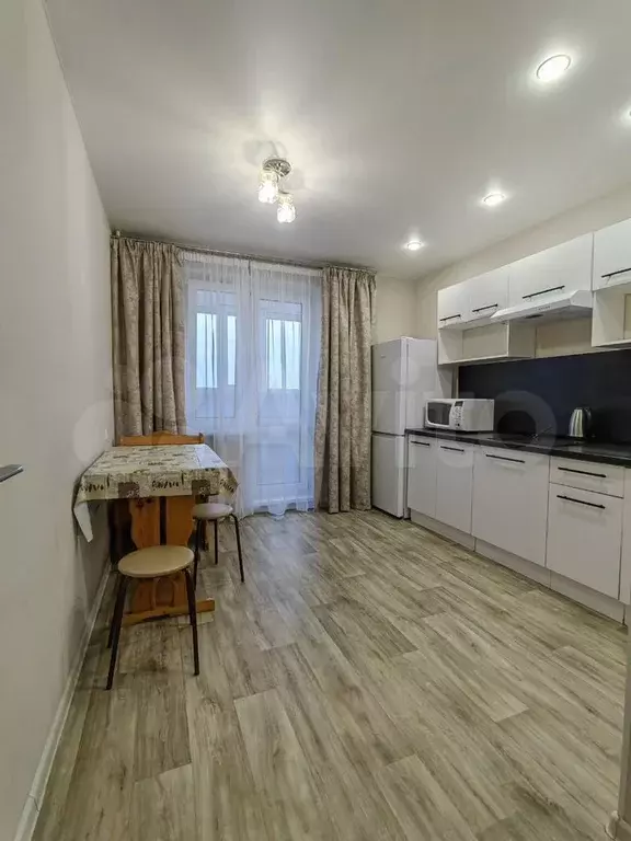 1-к. квартира, 45 м, 6/17 эт. - Фото 0