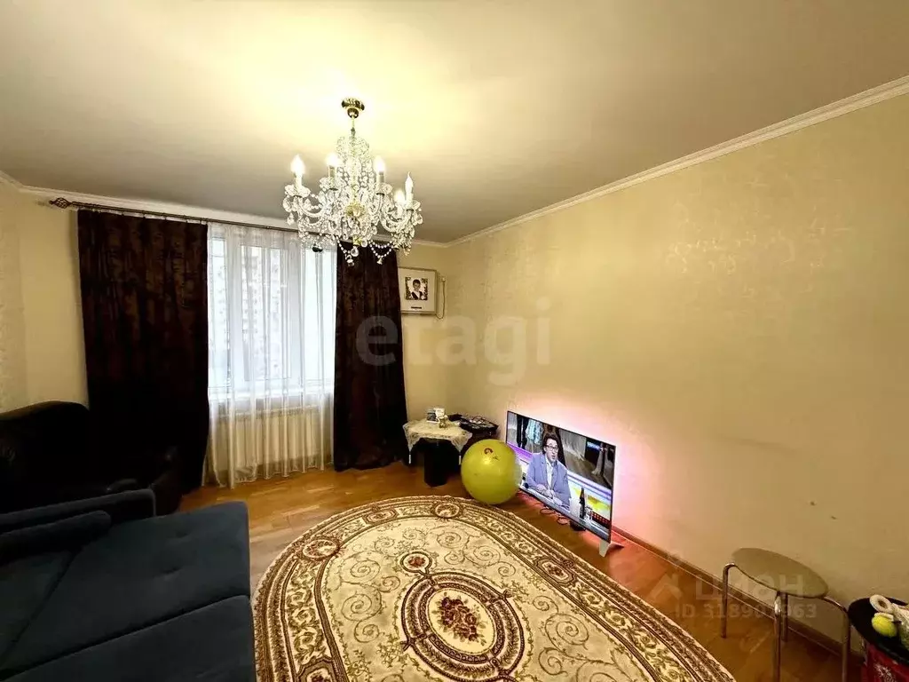 3-к кв. Крым, Симферополь ул. Камская (85.0 м) - Фото 1