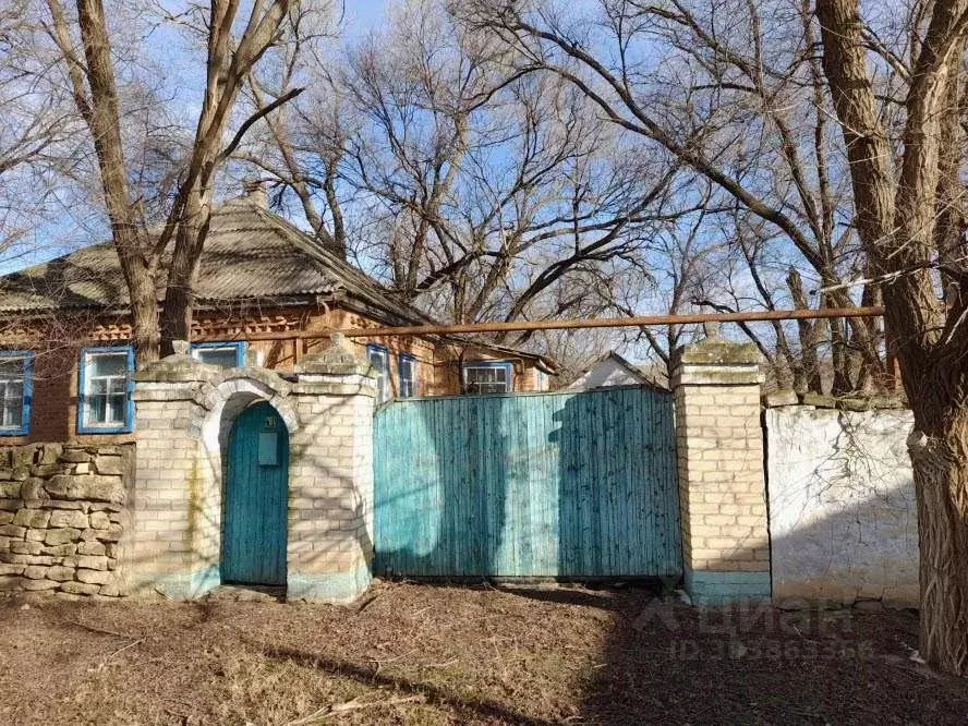 Дом в Ставропольский край, Петровский муниципальный округ, с. Шведино ... - Фото 0