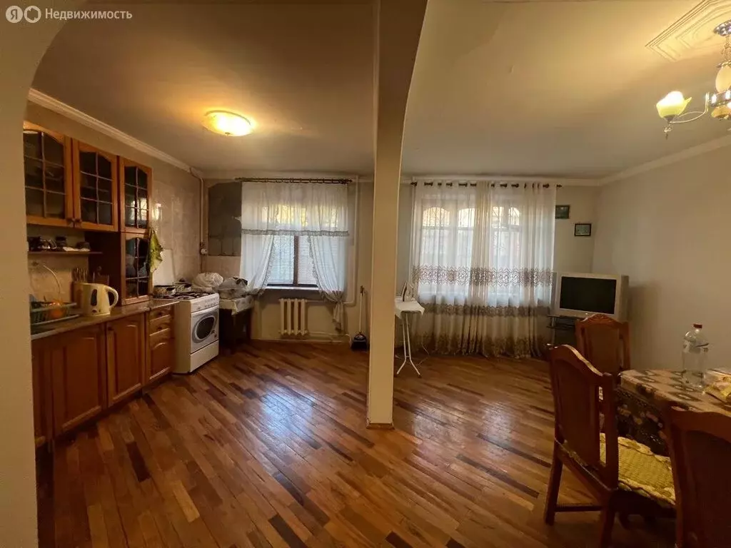 3-комнатная квартира: Кисловодск, улица Островского, 36 (77.7 м) - Фото 2