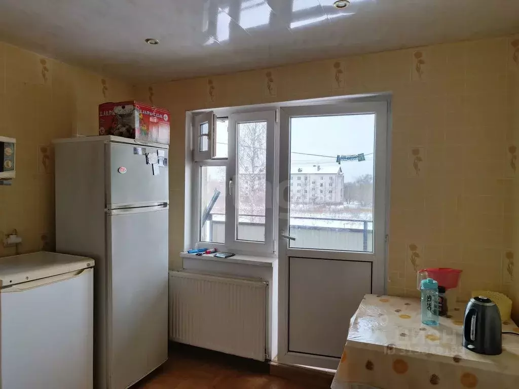 2-к кв. Псковская область, Остров ул. К. Назаровой, 46 (55.2 м) - Фото 0