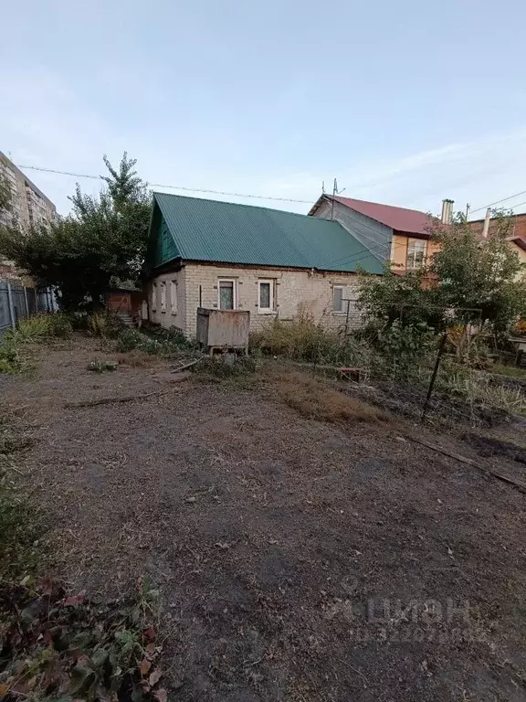 Дом в Саратовская область, Саратов Ростовская ул., 67 (50 м) - Фото 1