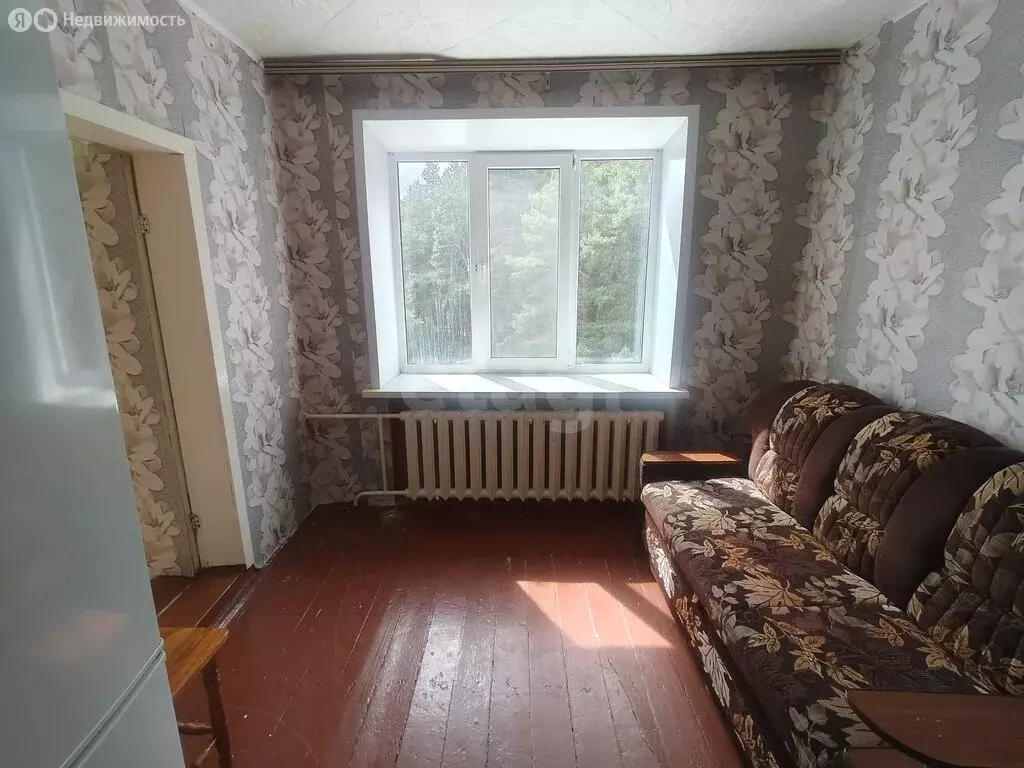 3-комнатная квартира: Шадринск, улица Треугольник Депо, 72 (36 м) - Фото 2