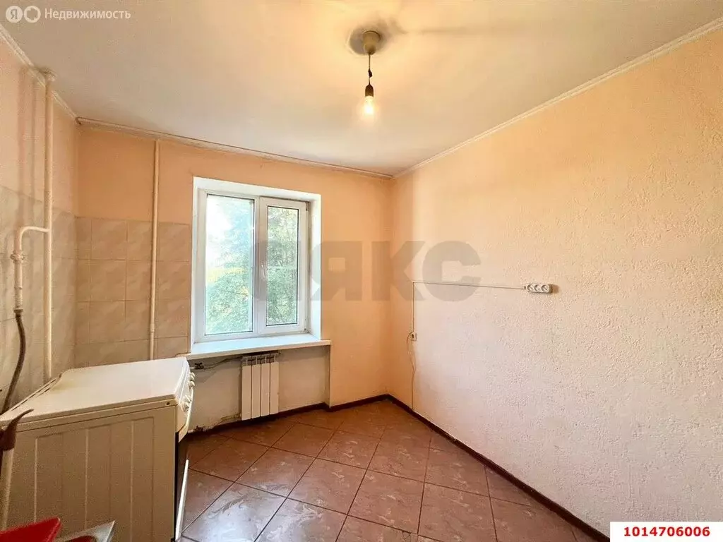 3-комнатная квартира: Краснодар, улица Трудовой Славы, 25 (61.9 м) - Фото 1