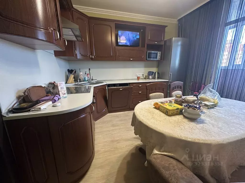 2-к кв. Оренбургская область, Оренбург Салмышская ул., 74 (57.0 м) - Фото 1