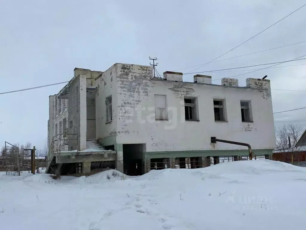 Дом в Саха (Якутия), Покровск ул. Чкалова, 36 (251 м) - Фото 1