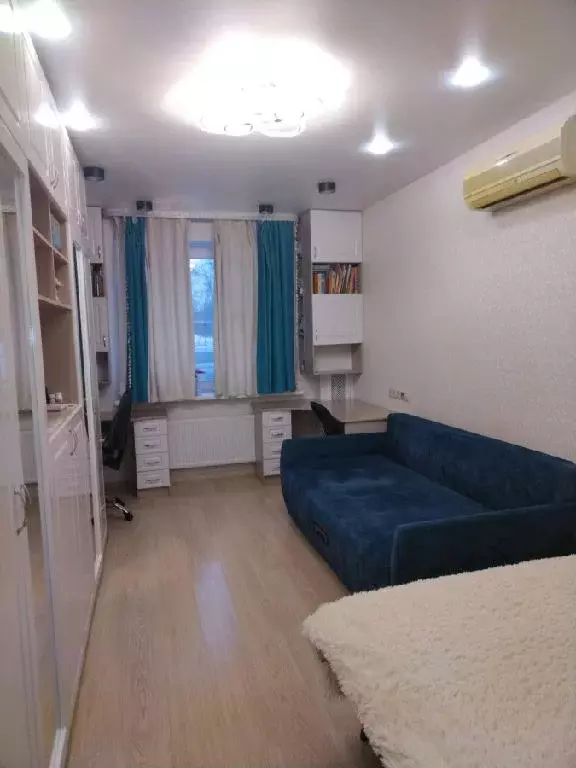 Продается 3-комнатная квартира - Фото 1