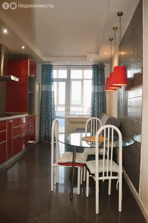 2-комнатная квартира: Омск, проспект Комарова, 15 (72.8 м) - Фото 2