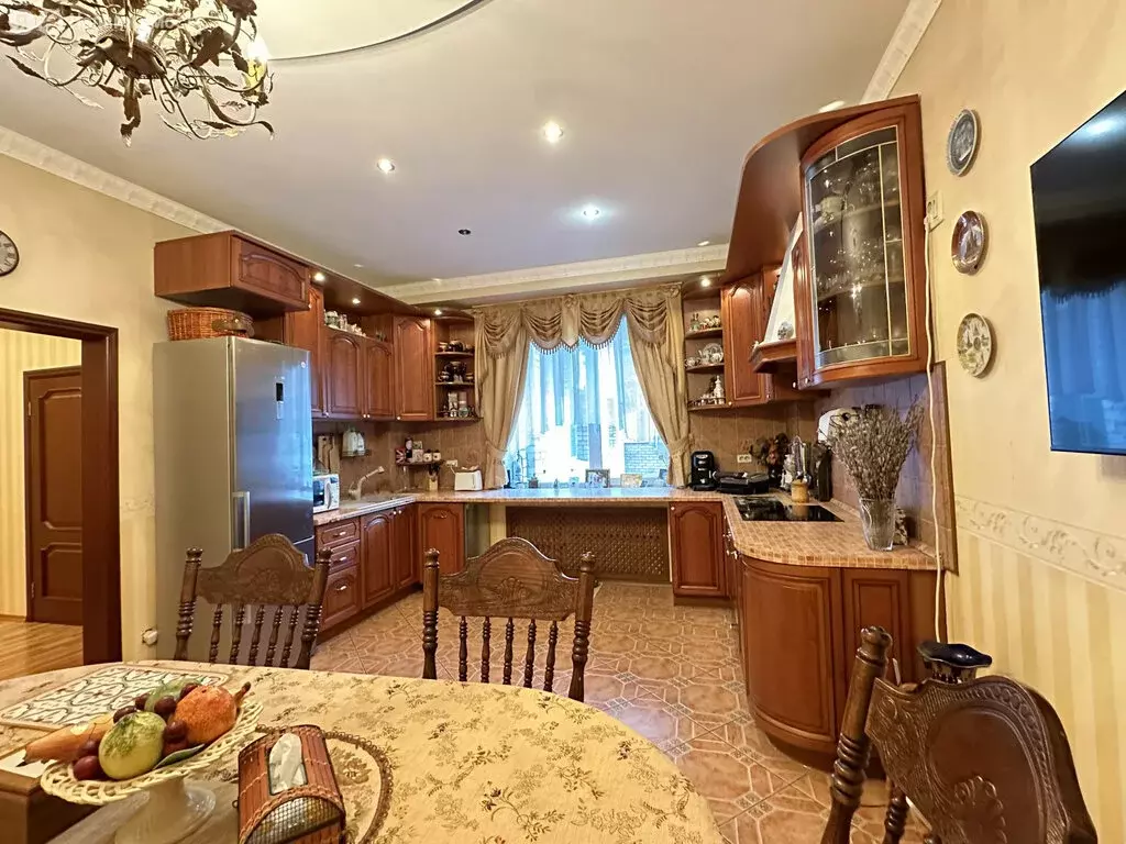 3-комнатная квартира: Челябинск, улица Кирова, 23А (125 м) - Фото 1