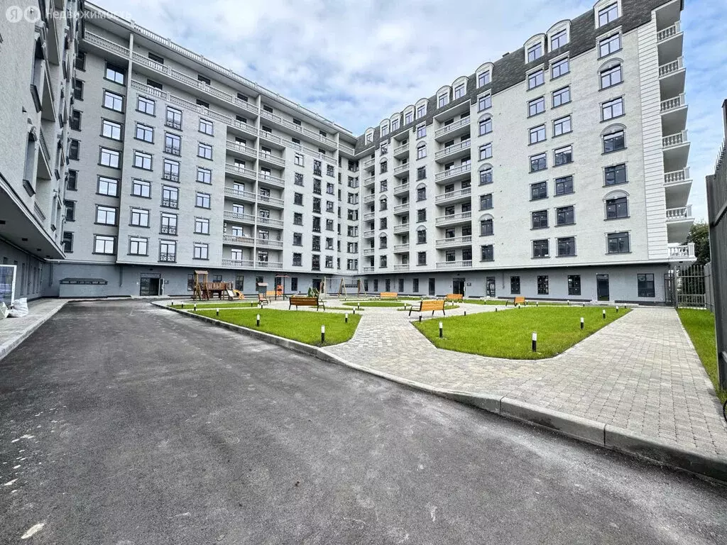 5-комнатная квартира: Нальчик, улица Биттирова, 123 (236 м) - Фото 1