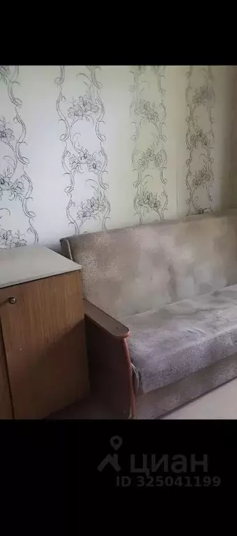 Комната Челябинская область, Челябинск ул. Дегтярева, 81 (12.0 м) - Фото 2