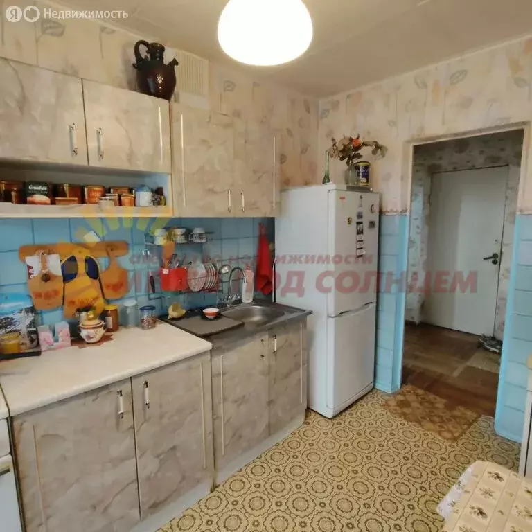 4-комнатная квартира: станица Старощербиновская, Краснопартизанская ... - Фото 2