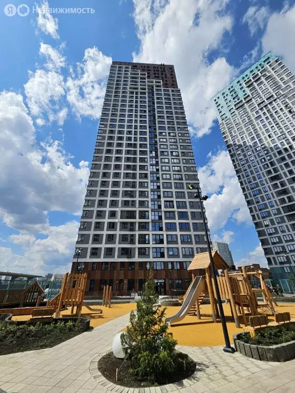 1-комнатная квартира: Екатеринбург, Сибирский тракт, 24 (42.9 м) - Фото 1