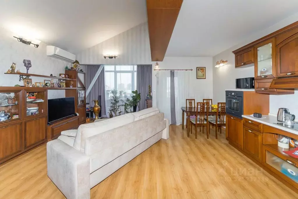 3-к кв. Иркутская область, Иркутск ул. Омулевского, 20 (85.0 м) - Фото 2