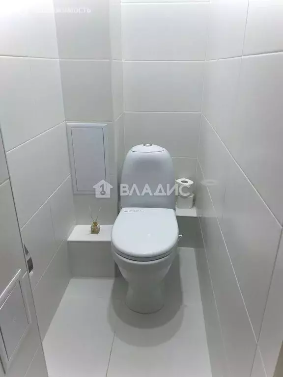 3-комнатная квартира: Горно-Алтайск, улица Григория Чорос-Гуркина, 57 ... - Фото 2