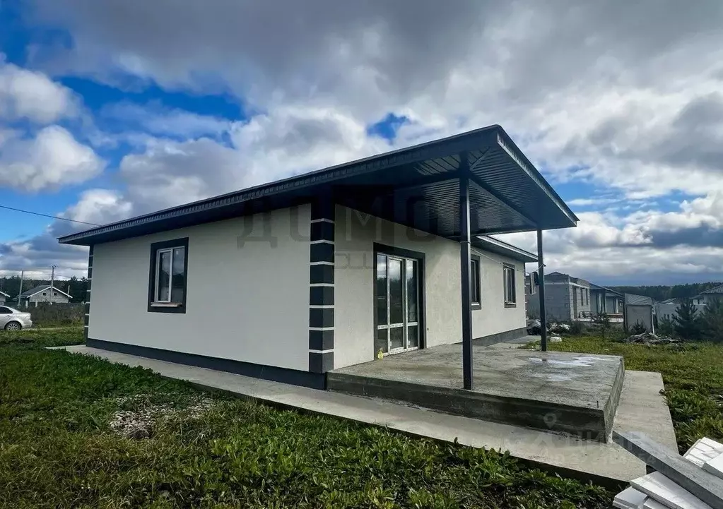 Дом в Свердловская область, Сысертский муниципальный округ, с. Кашино  ... - Фото 1