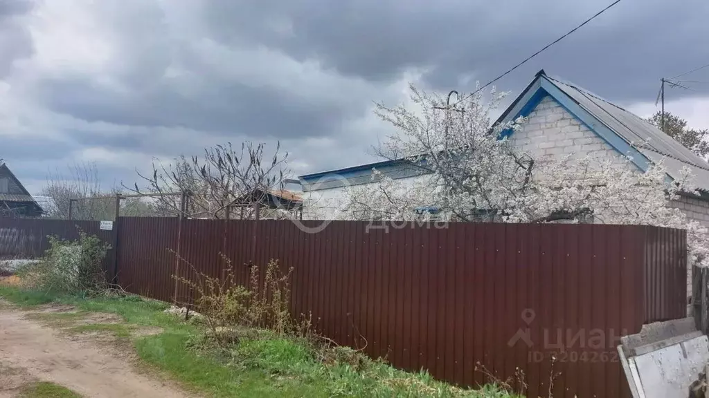 Дом в Волгоградская область, Волгоград Дзержинец СНТ, Винновский ... - Фото 0