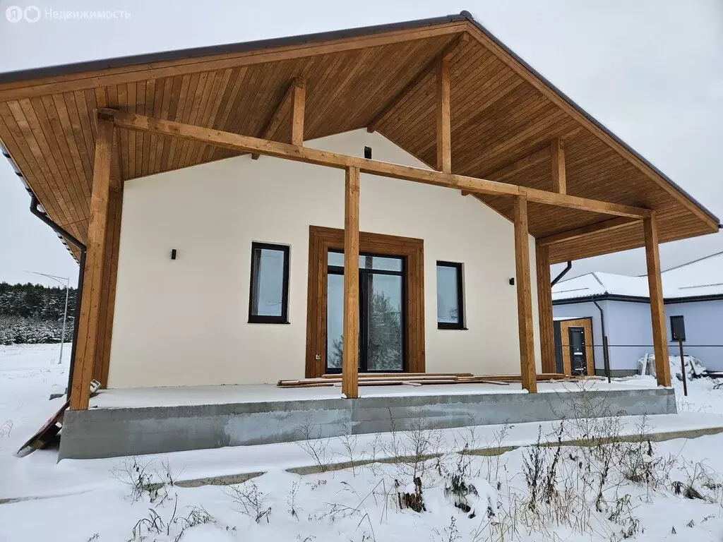 Дом в Свердловская область, Белоярский муниципальный округ, посёлок ... - Фото 1