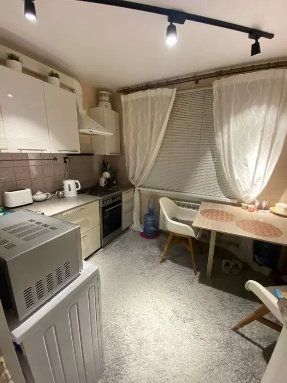 2-к кв. Нижегородская область, Выкса Жуковского мкр, 10К1 (50.0 м) - Фото 1