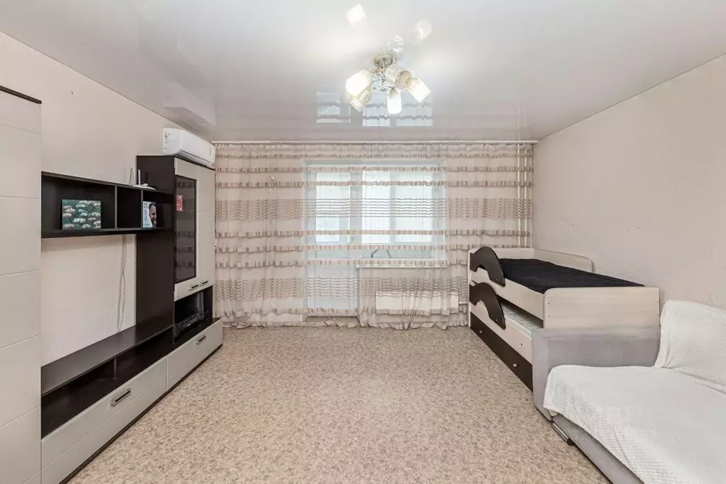 1-к кв. Челябинская область, Челябинск ул. Академика Макеева, 7 (40.0 ... - Фото 1