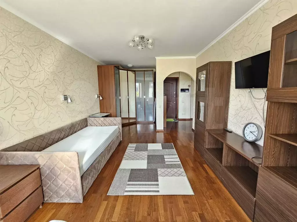 1-к. квартира, 40 м, 7/17 эт. - Фото 0