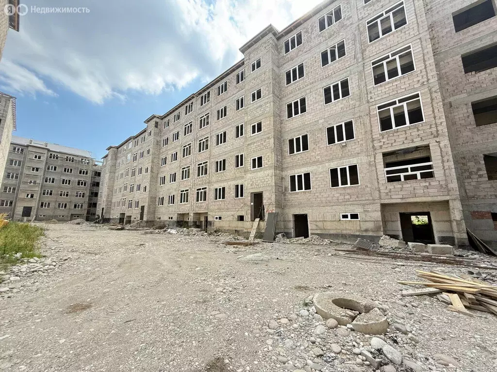 2-комнатная квартира: Нальчик, район Горная, Солнечная улица, 8к1 (68 ... - Фото 0