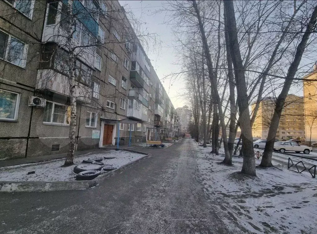 3-к кв. Хакасия, Абакан Аскизская ул., 174 (47.2 м) - Фото 1