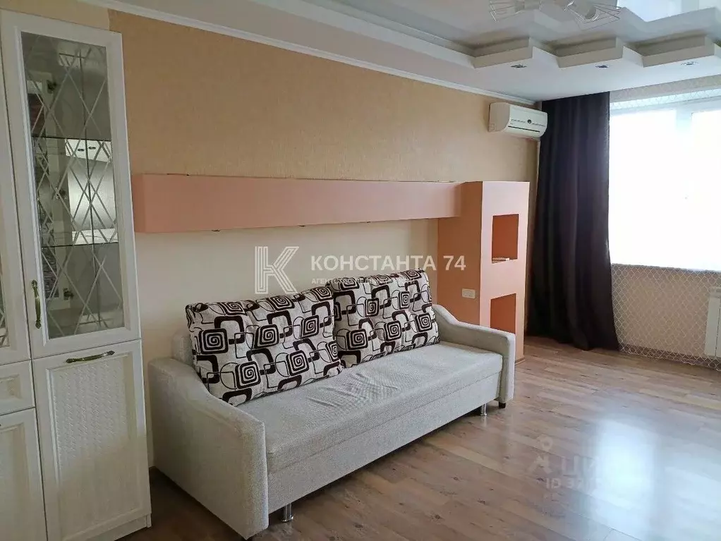 3-к кв. Челябинская область, Челябинск Тепличная ул., 5 (70.0 м) - Фото 1